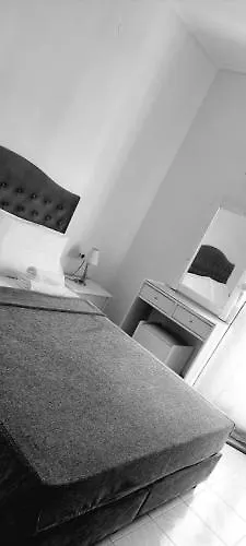 Celebrity Hotel